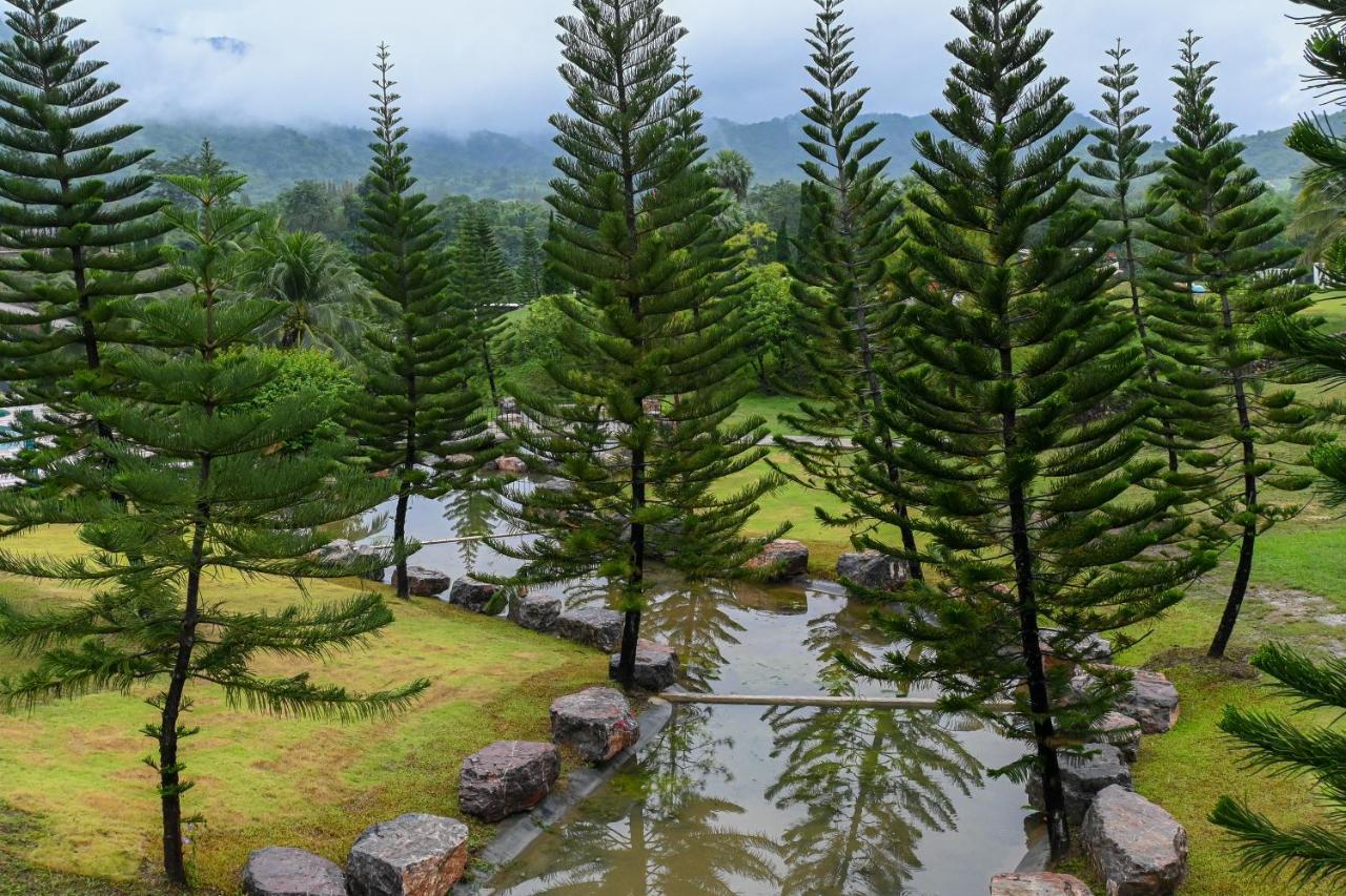 Swiss Valley Hip Resort Suan Phueng Buitenkant foto
