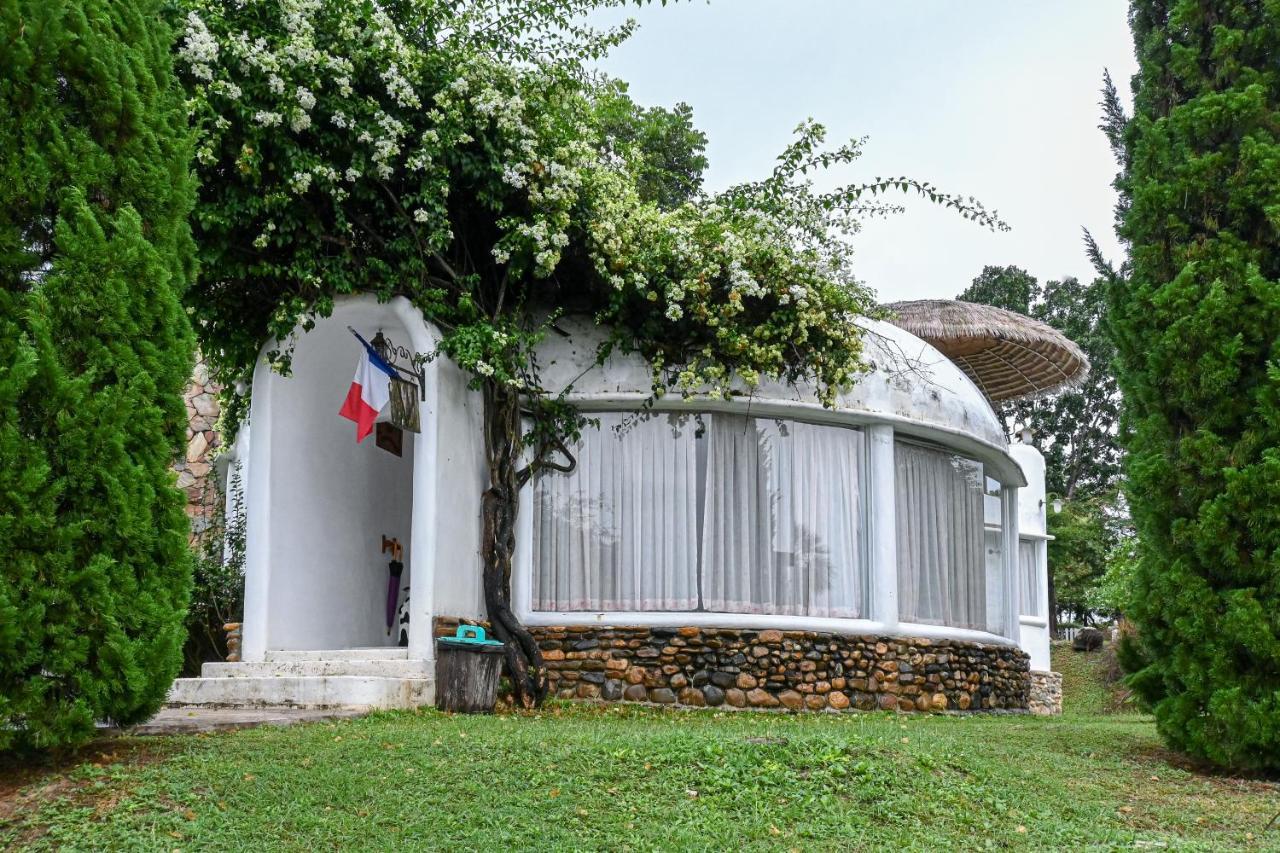 Swiss Valley Hip Resort Suan Phueng Buitenkant foto